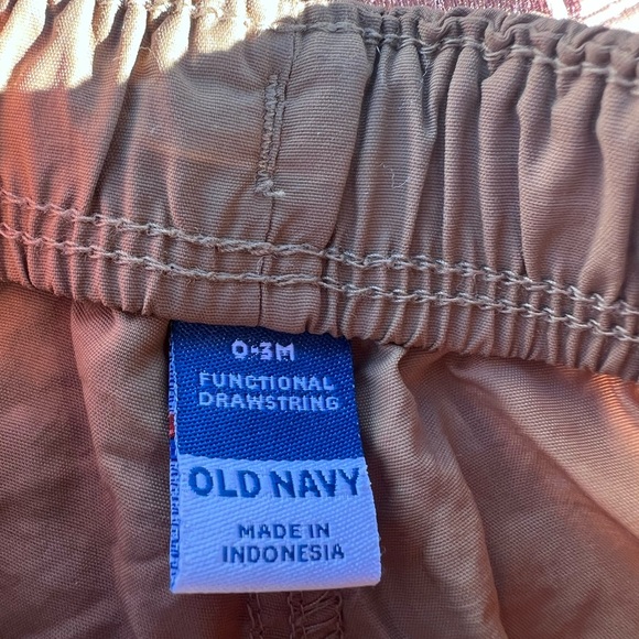 Old Navy Brown Cargo Shorts with Drawstring - Picture 3 of 3